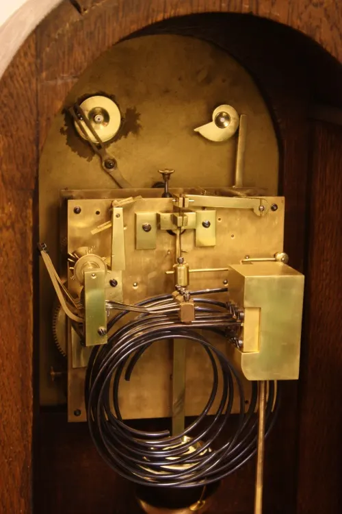 Movement of a bracket clock after the repair