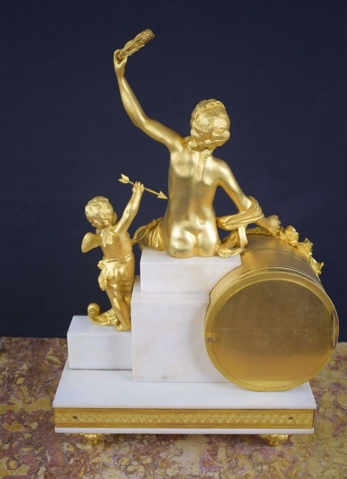 Hochwertige Louis XIV Stil Pendule aus Bronze nach A.C. Boulle Paris um 1900 – Detail