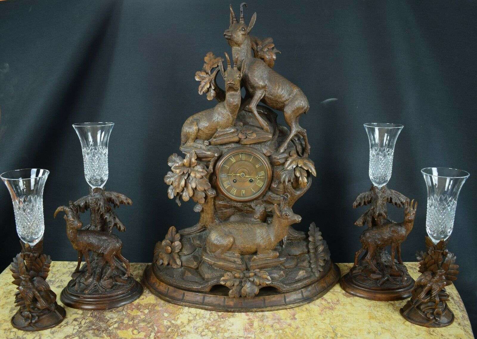 große Gründerzeit Pendule Jagduhr Tischuhr Schwarzwald um 1880 Gämse Glasaugen