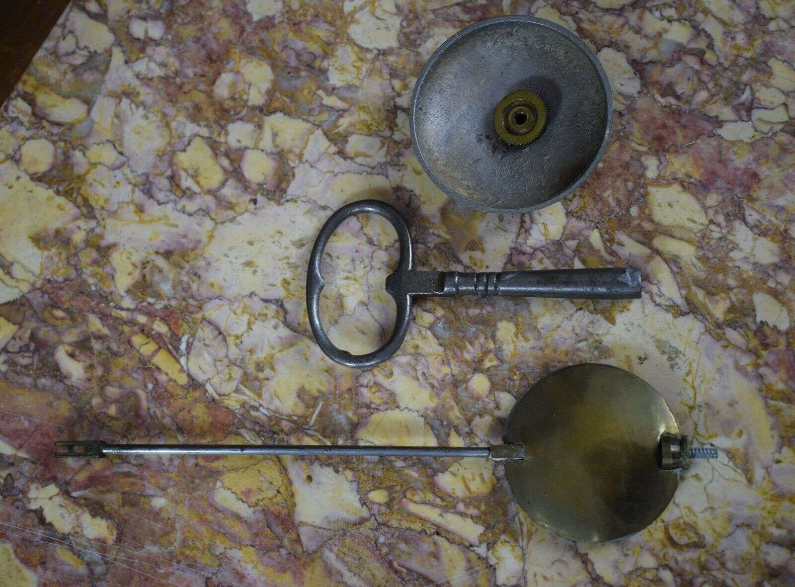 große Gründerzeit Pendule Jagduhr Tischuhr Schwarzwald um 1880 Gämse Glasaugen – Detail