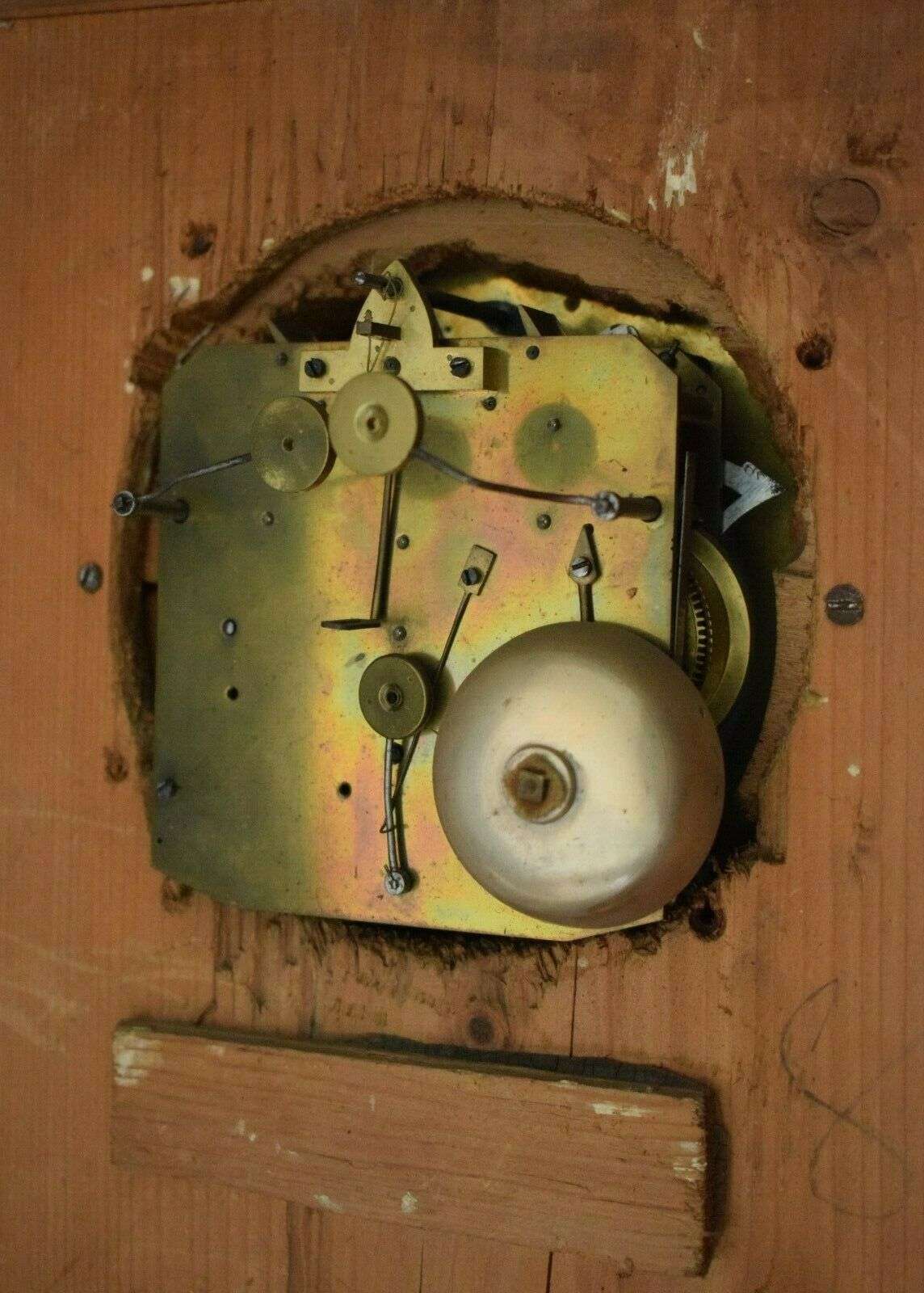 Wiener Rahmenuhr Bilderuhr 4/4 Stundenschlag und Wecker um 1830 F.Kunz in Wien – Detail