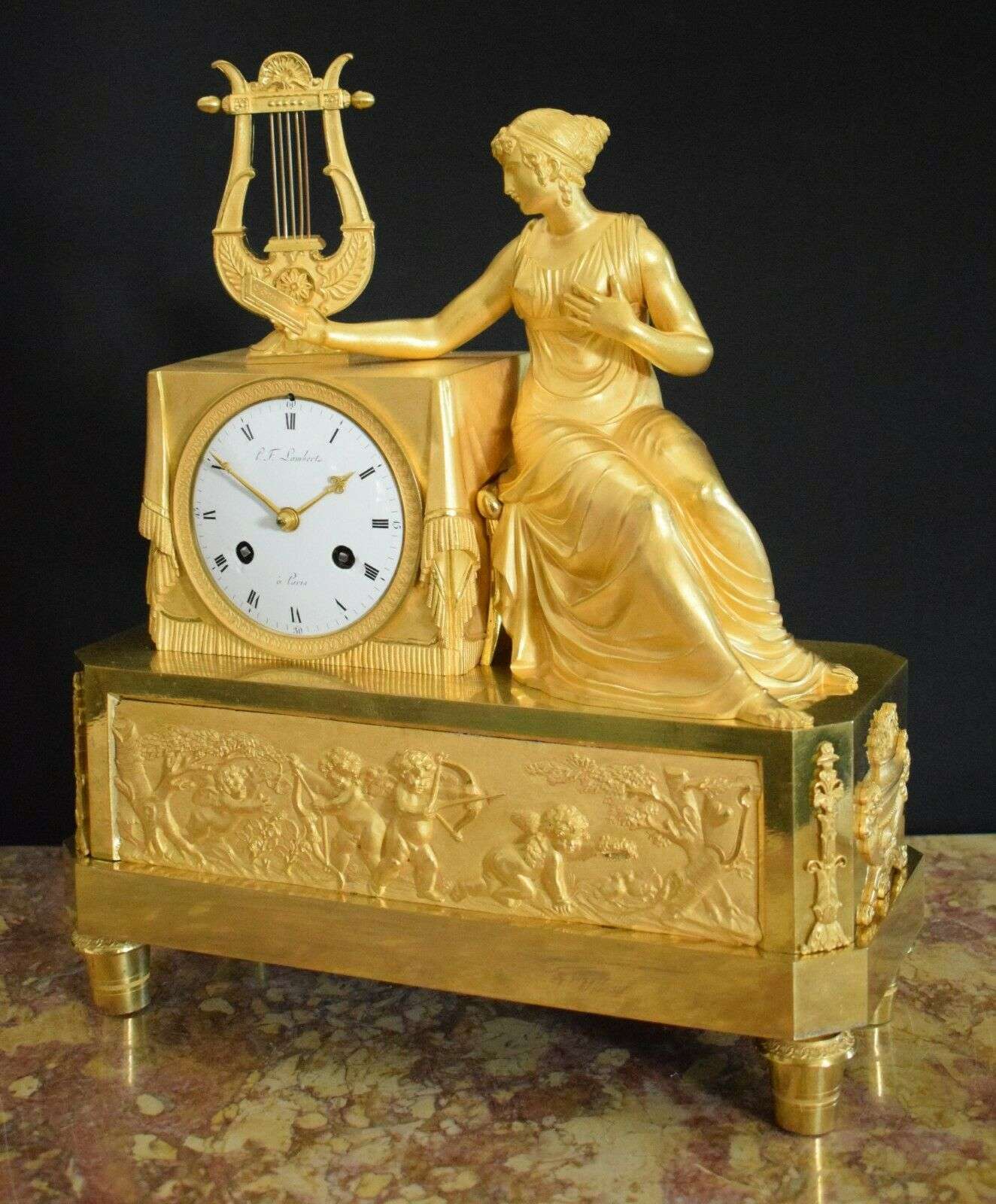 Empire Pendule Kaminuhr "Le Souvenir" 1800 feuervergoldete Bronze Lambert Paris – Detail