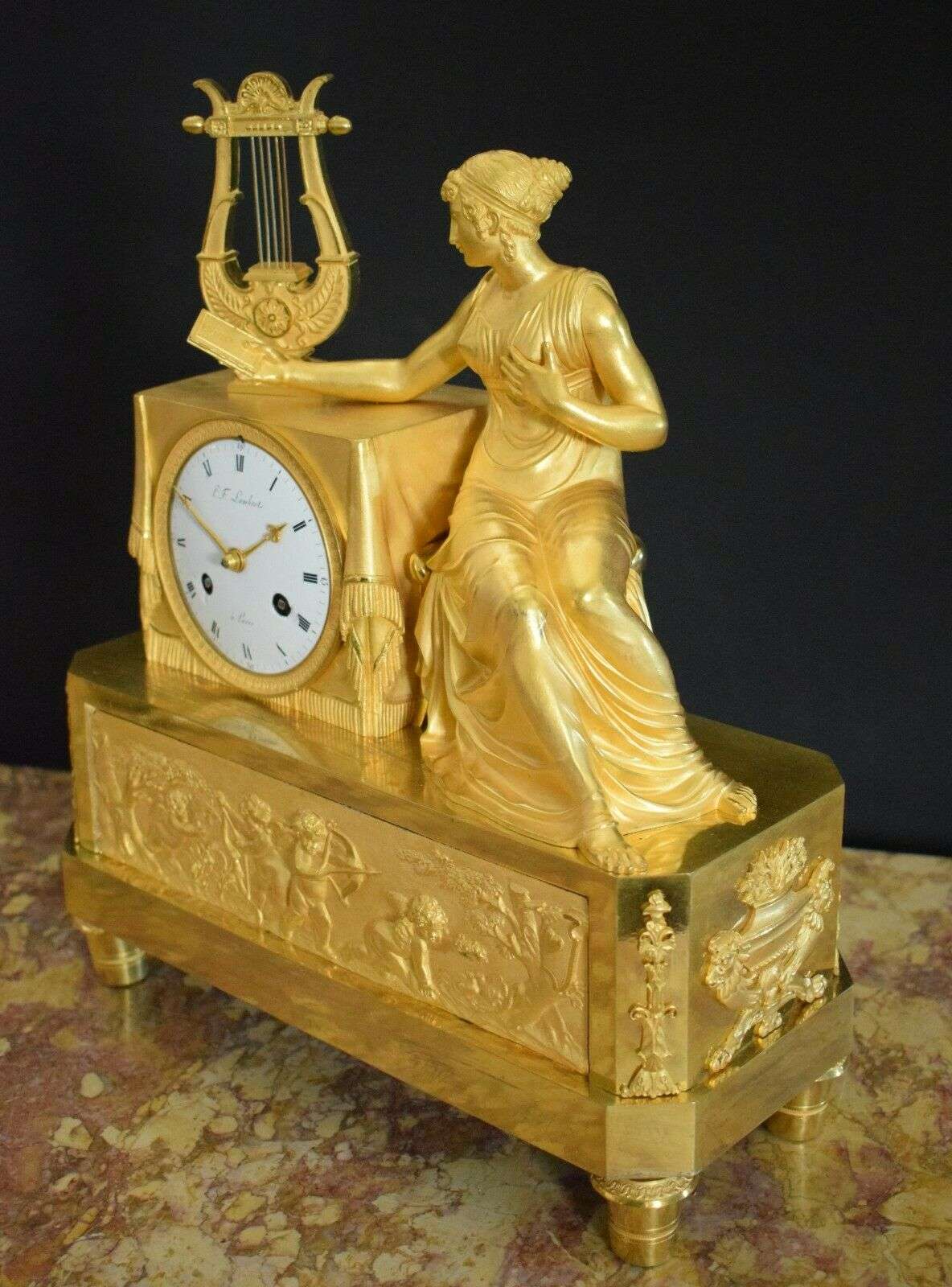 Empire Pendule Kaminuhr "Le Souvenir" 1800 feuervergoldete Bronze Lambert Paris – Detail