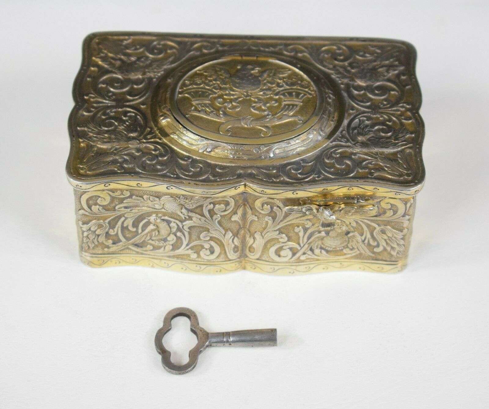 Singvogelautomat Singvogeldose aus Silber K.Griesbaum? singing bird box ca. 1925 – Detail