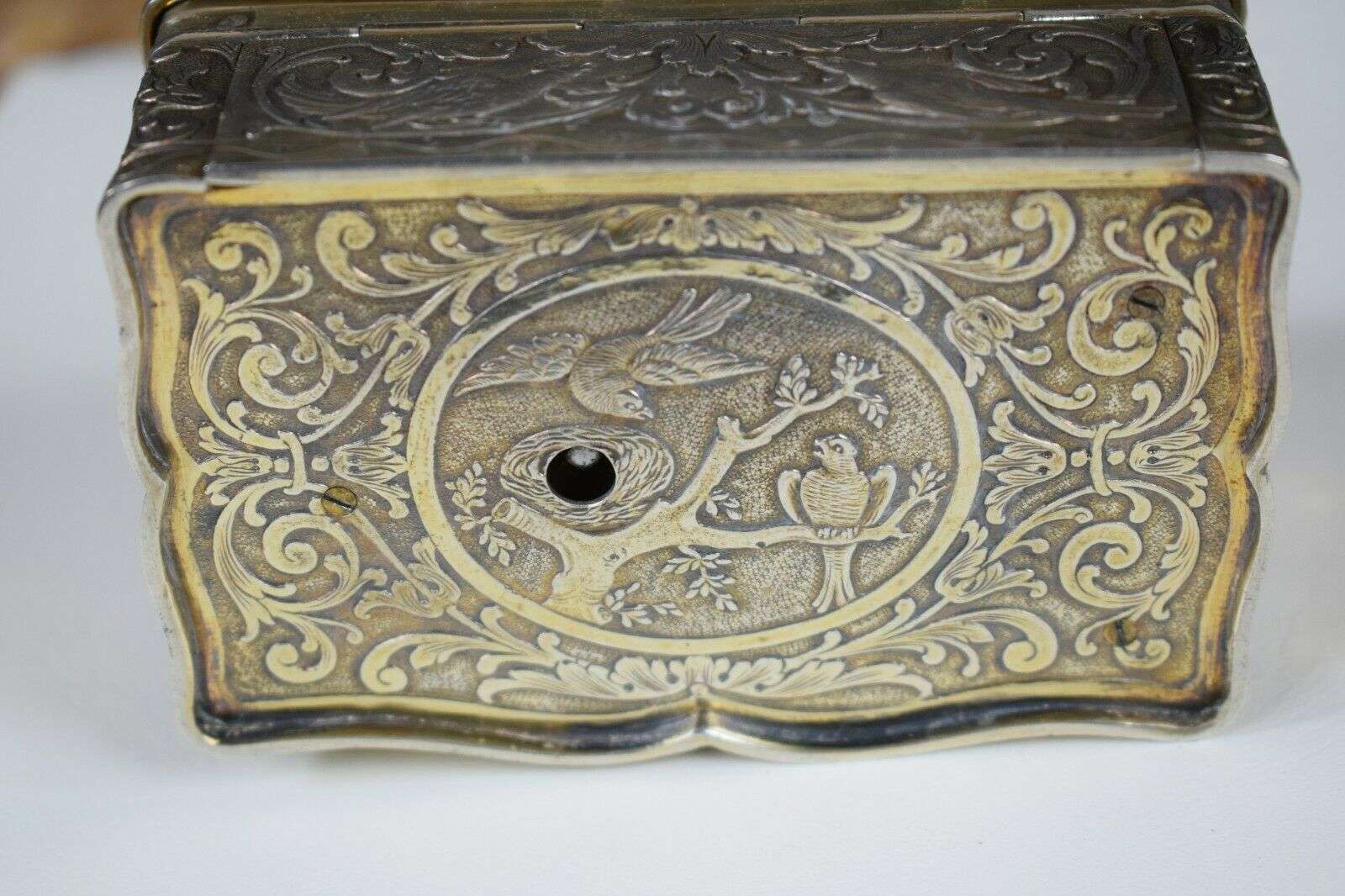 Singvogelautomat Singvogeldose aus Silber K.Griesbaum? singing bird box ca. 1925 – Detail
