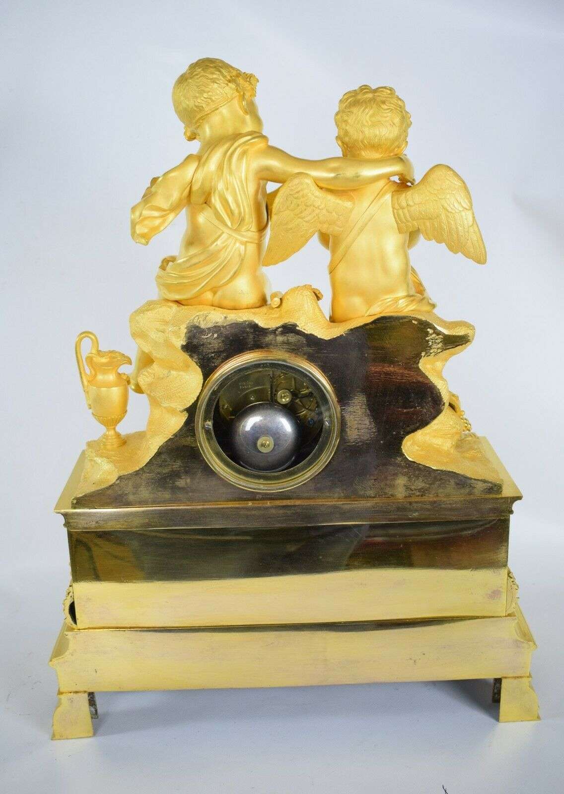 SELTENE IMPOSANTE FEUERVERGOLDETE BRONZE PENDULE Bacchant Deniere Paris um 1830 – Rückseite