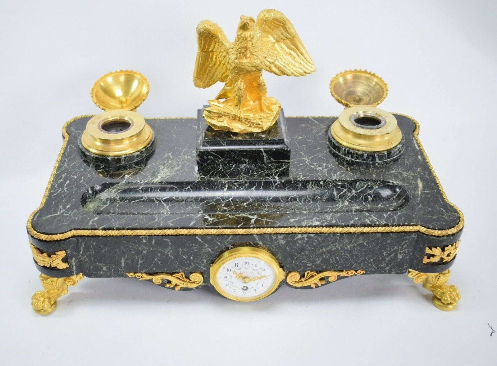 IMPOSANTE RARE GRÜNDERZEIT SCHREIBTISCHGARNITUR PENDULE Bronze, Marmor – Detail