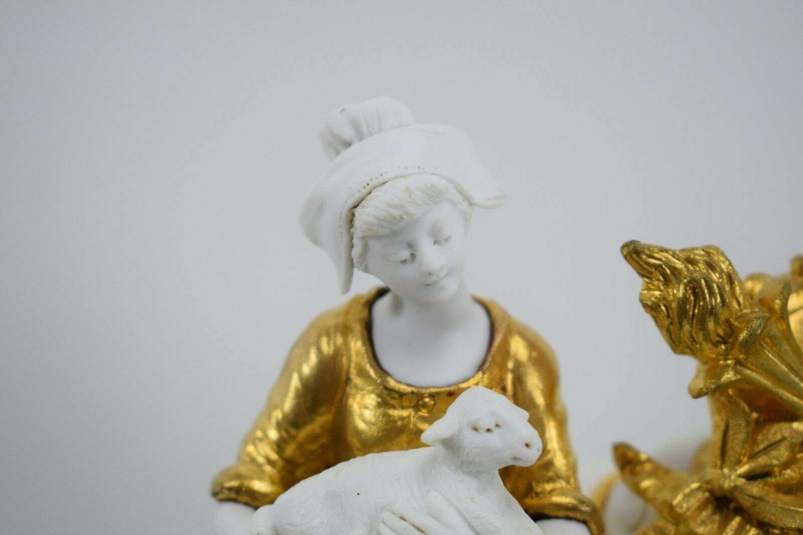 Französische Porzellan Pendule, vergoldete Bronzen Kaminuhr Tischuhr um 1890 – Detail