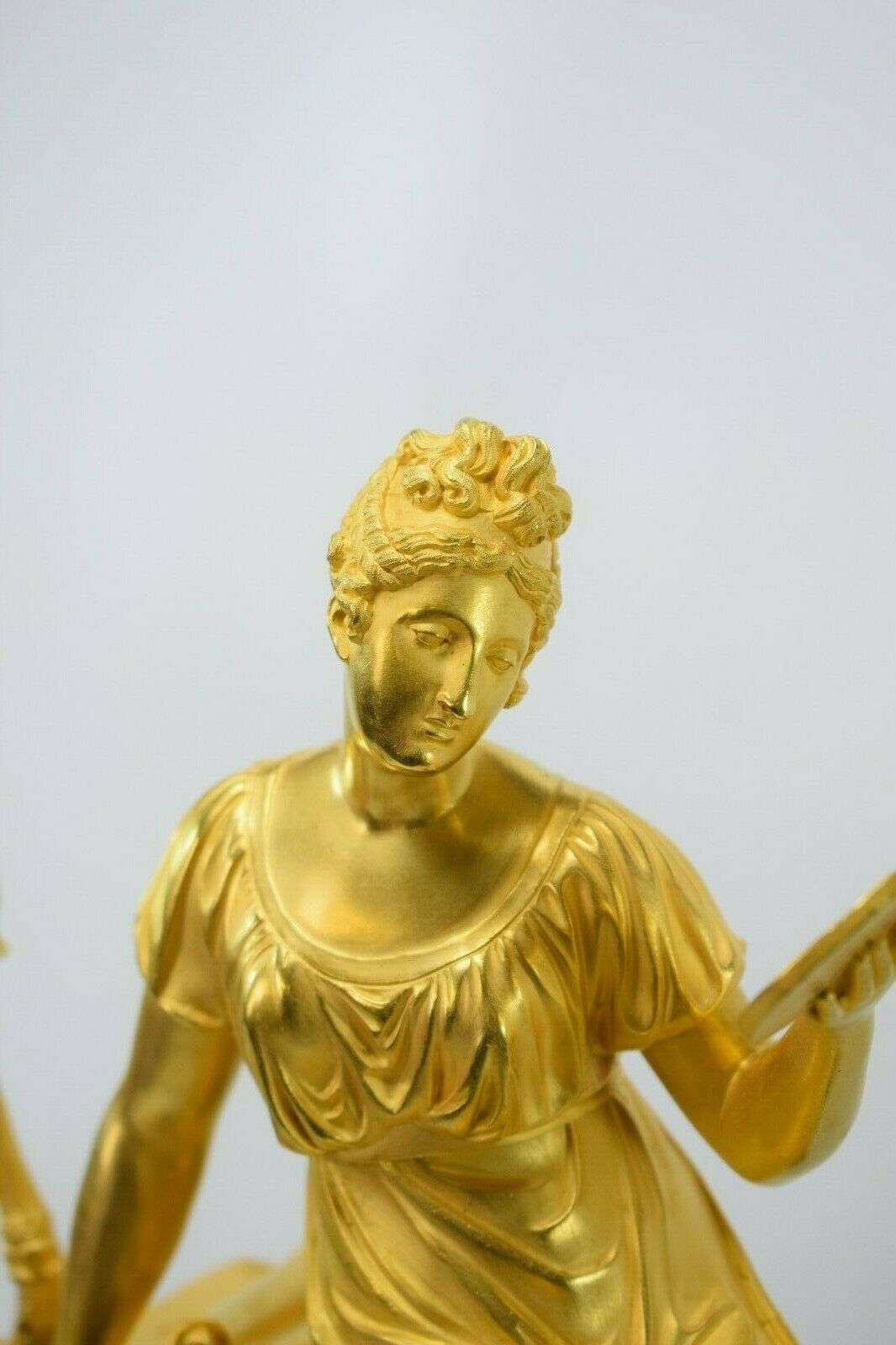 Feuervergoldete Empire Bronze Pendule Kaminuhr Honoré Pons Pickard um 1825 – Detail