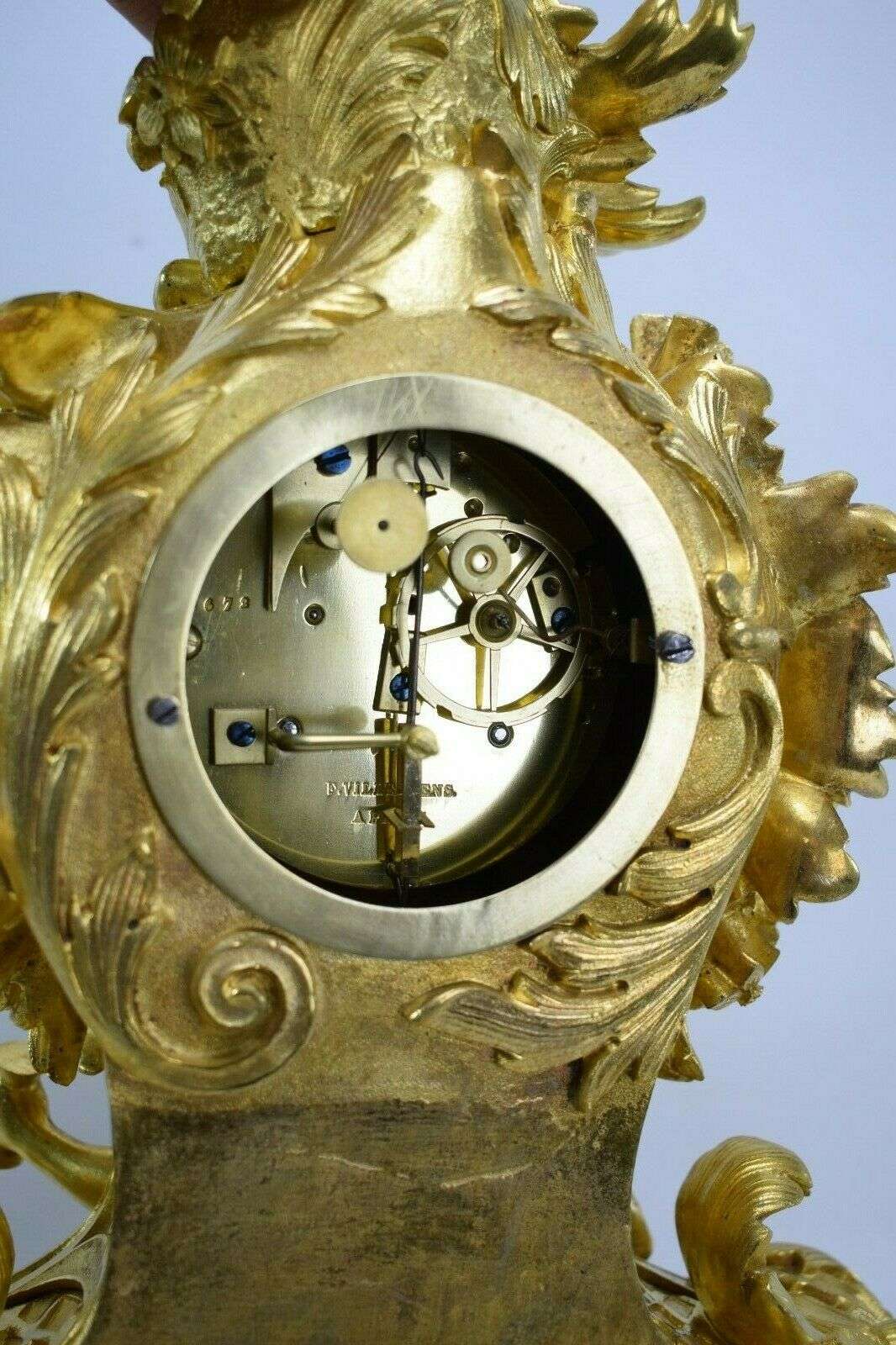 Feuervergoldete Bronze Pendule Kaminuhr Chronos Louis Philippe um 1845 – Detail