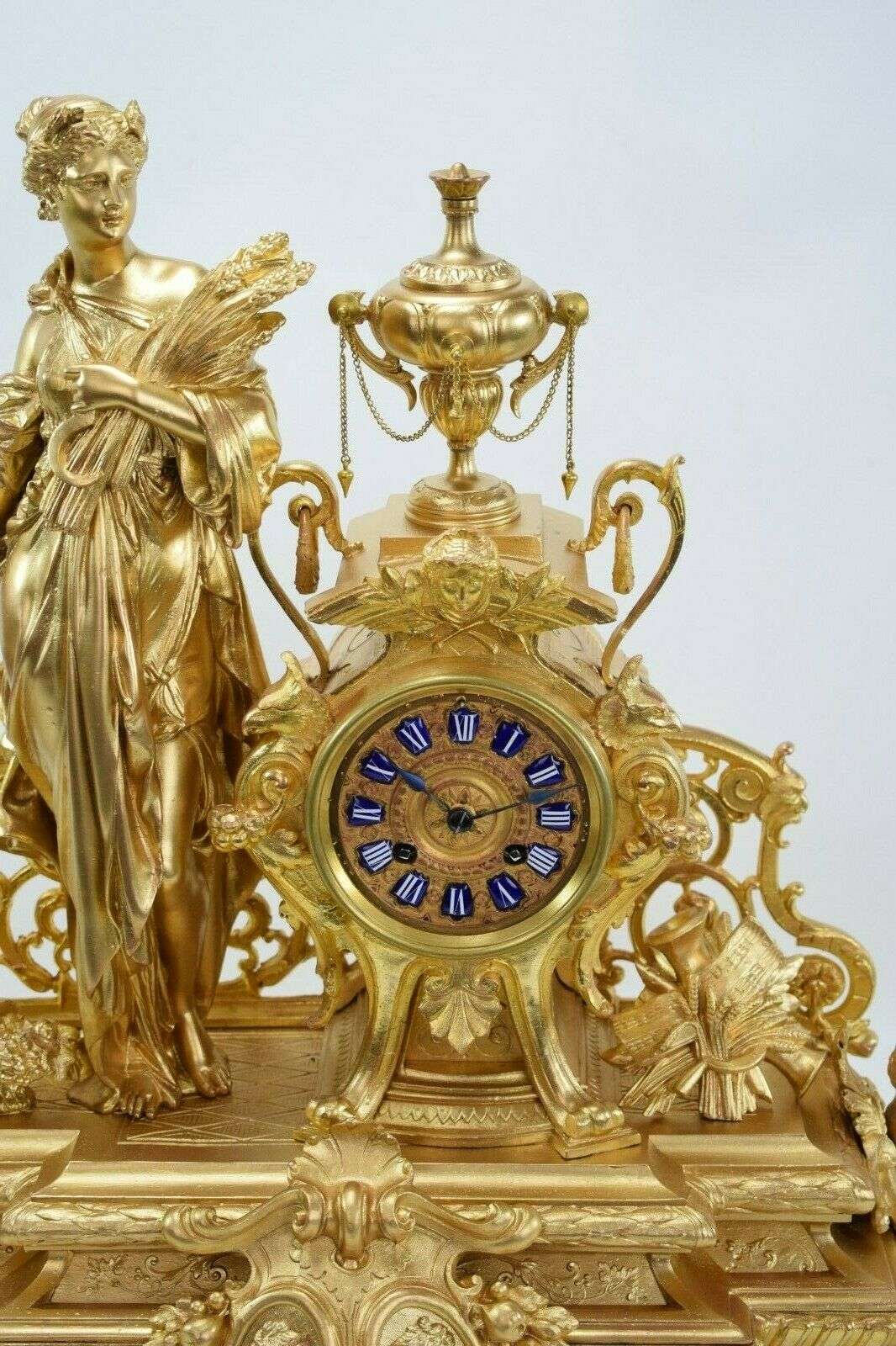 Große Historismus Gründerzeit Pendule Kaminuhr Göttin Ceres um 1870 – Detail