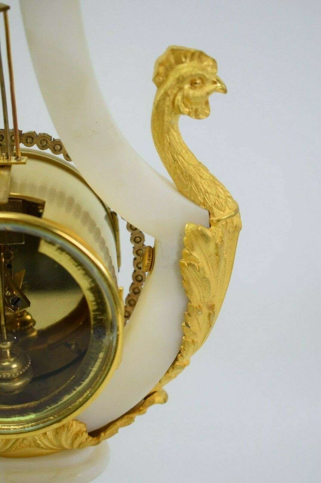 Lyra-Pendule Kaminuhr Tischuhr pendelnde Strasslünette 1890 – Detail