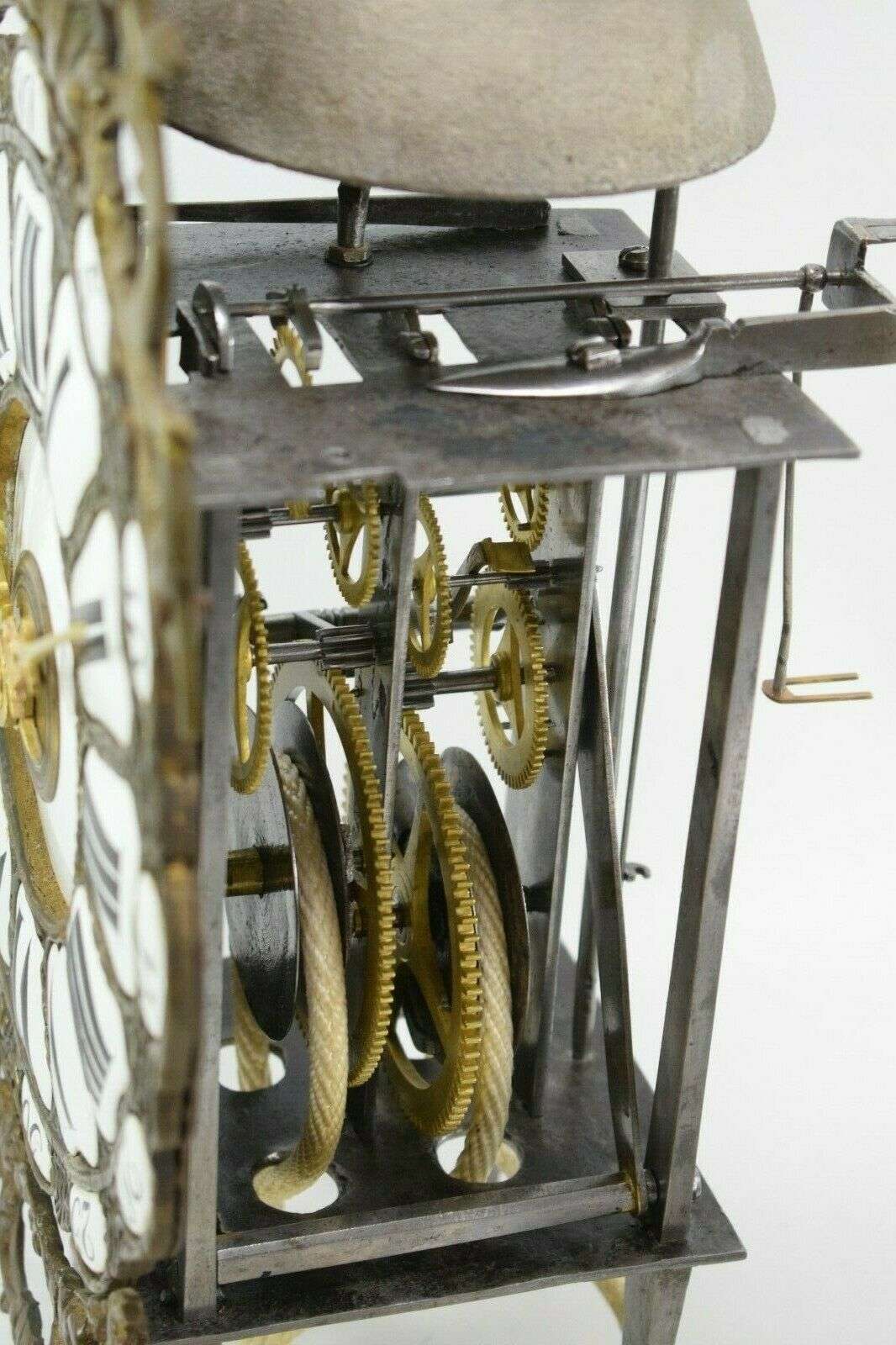 Französische Laternenuhr Wanduhr Kartuschenzifferblatt um 1780, überholt – Detail