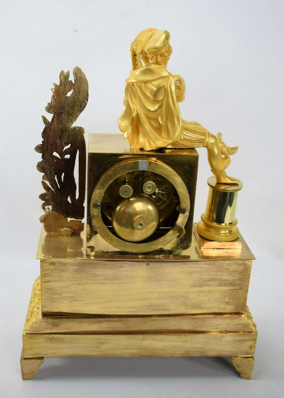 Feuervergoldete Empire Bronze Pendule Troubadour um 1815 – Detail