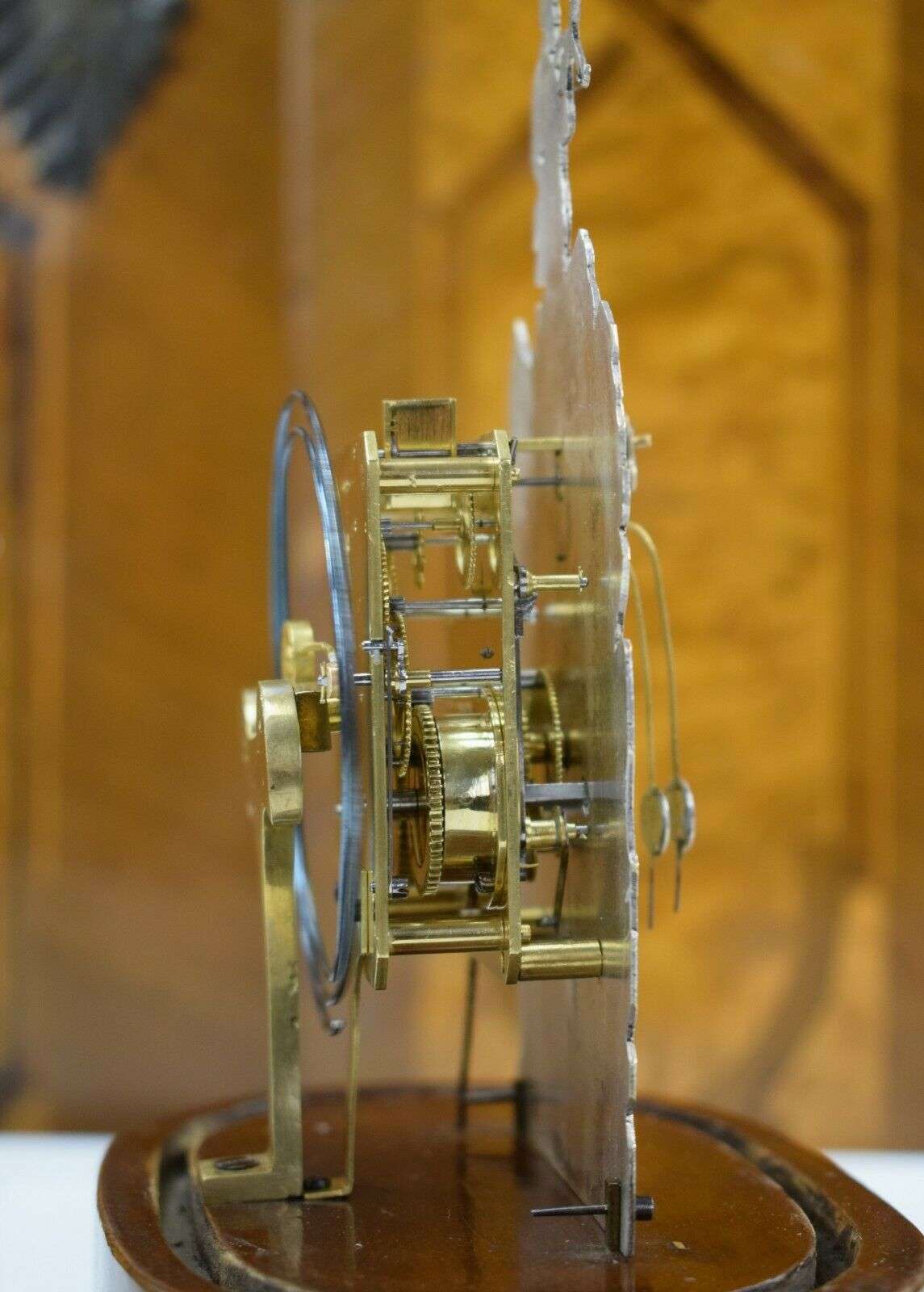 Doppelzappler mit seltener Hemmung u. Schlagwerk Wien um 1850 – Detail