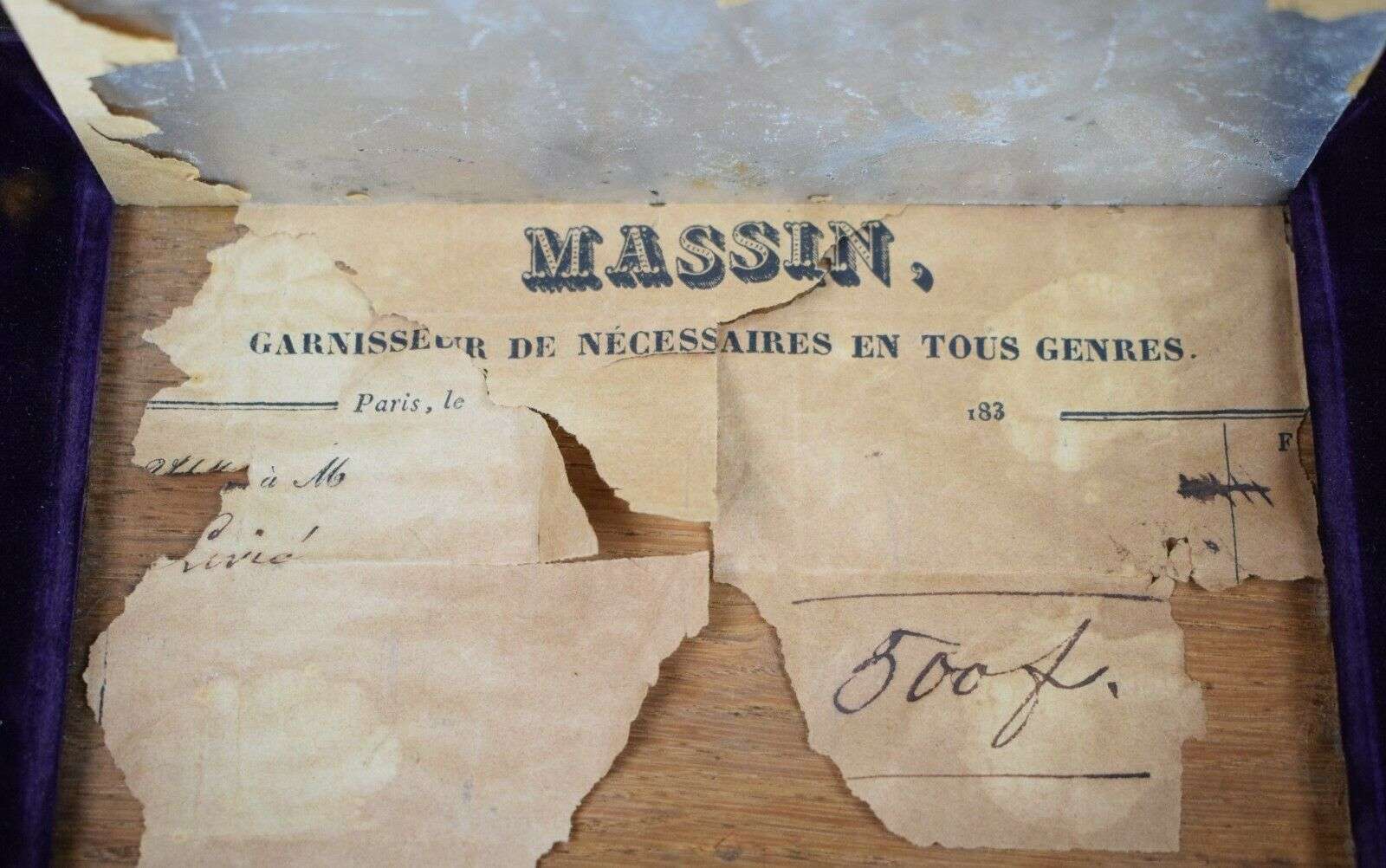 Seltenes Nähset aus Silber in Schatulle m. Intarsien mit Spieluhr um 1840 Massin – Detail
