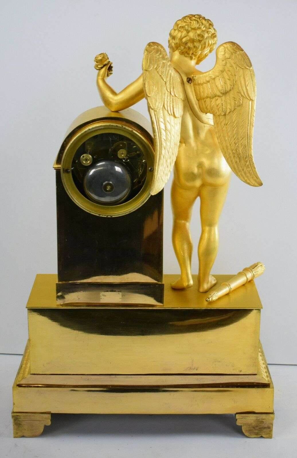 Empire Pendule Kaminuhr Tischuhr feuervergoldete Bronze Amor um 1815 – Detail