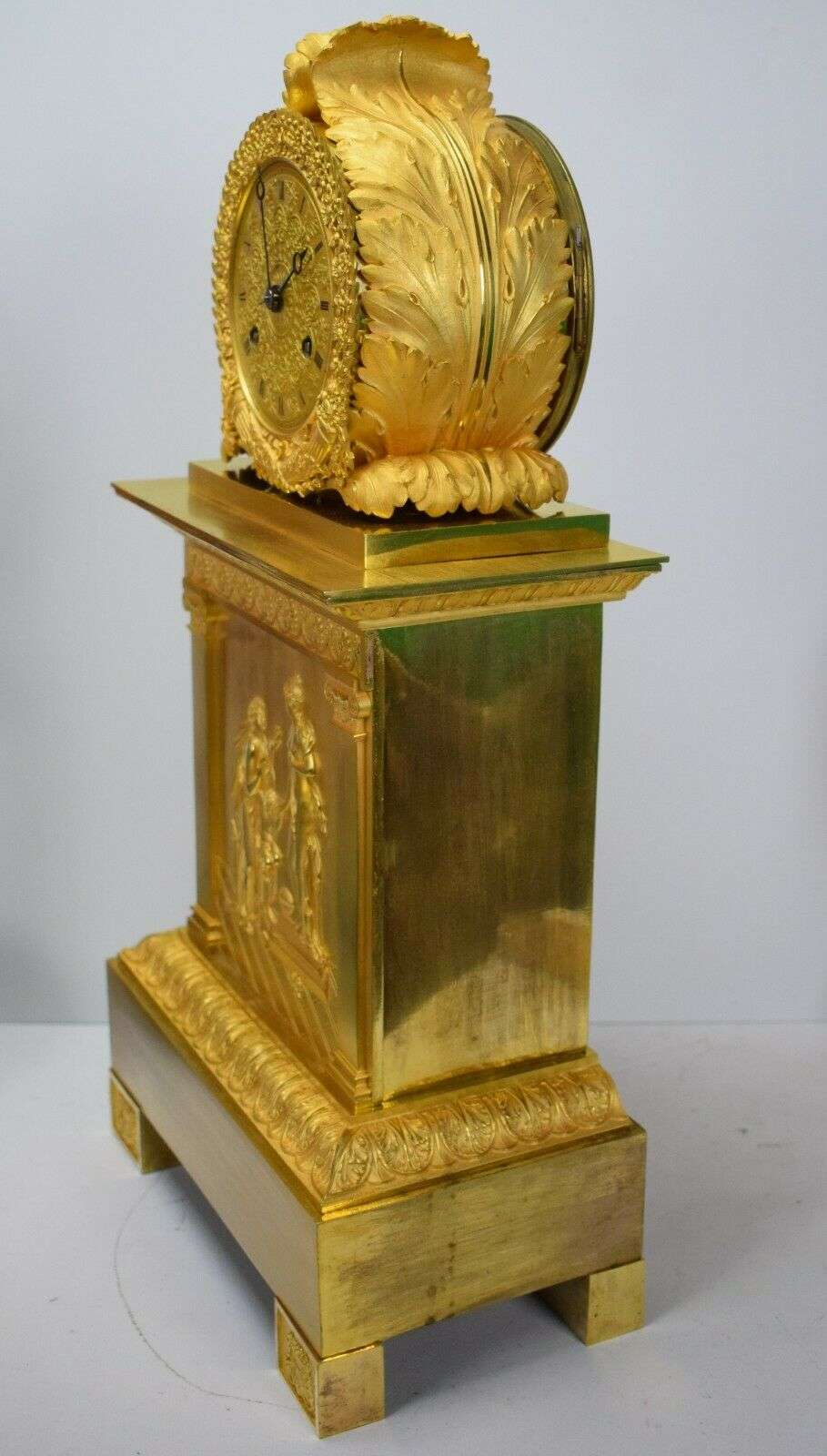 Empire Pendule Kaminuhr Tischuhr feuervergoldete Bronze Amor um 1815 Delaunay – Detail