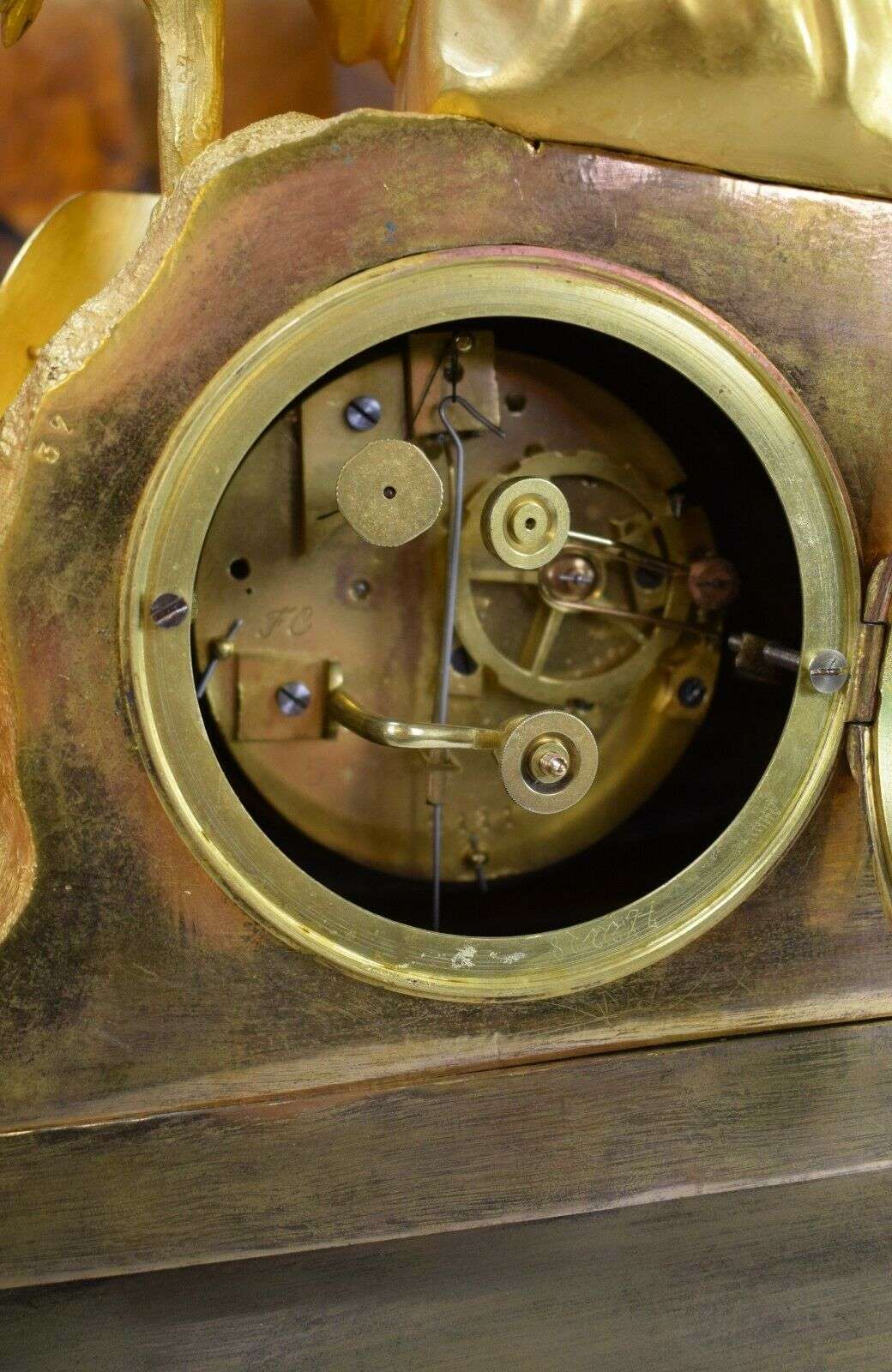 Pendule Kaminuhr Tischuhr feuervergoldete Bronze Louis-Philippe um 1835 – Detail