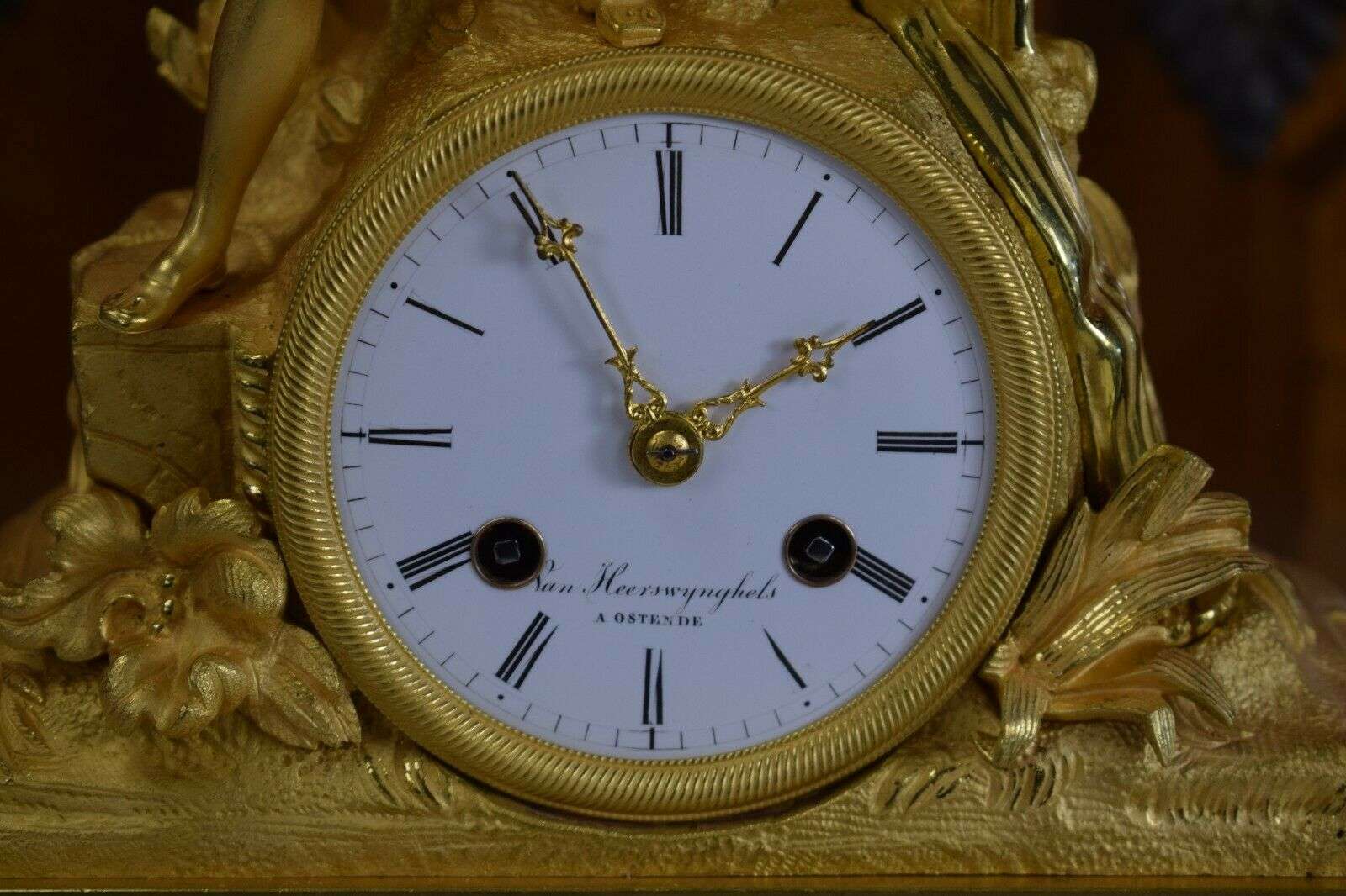 Pendule Kaminuhr Tischuhr feuervergoldete Bronze Louis-Philippe um 1835 – Detail