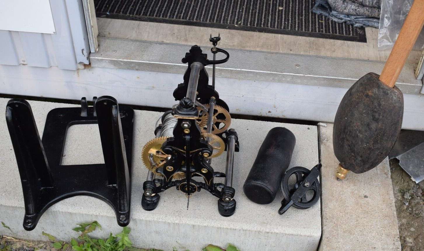 originale kleine Turmuhr Bahnhofsuhr von JF. Weule um 1895 – Detail