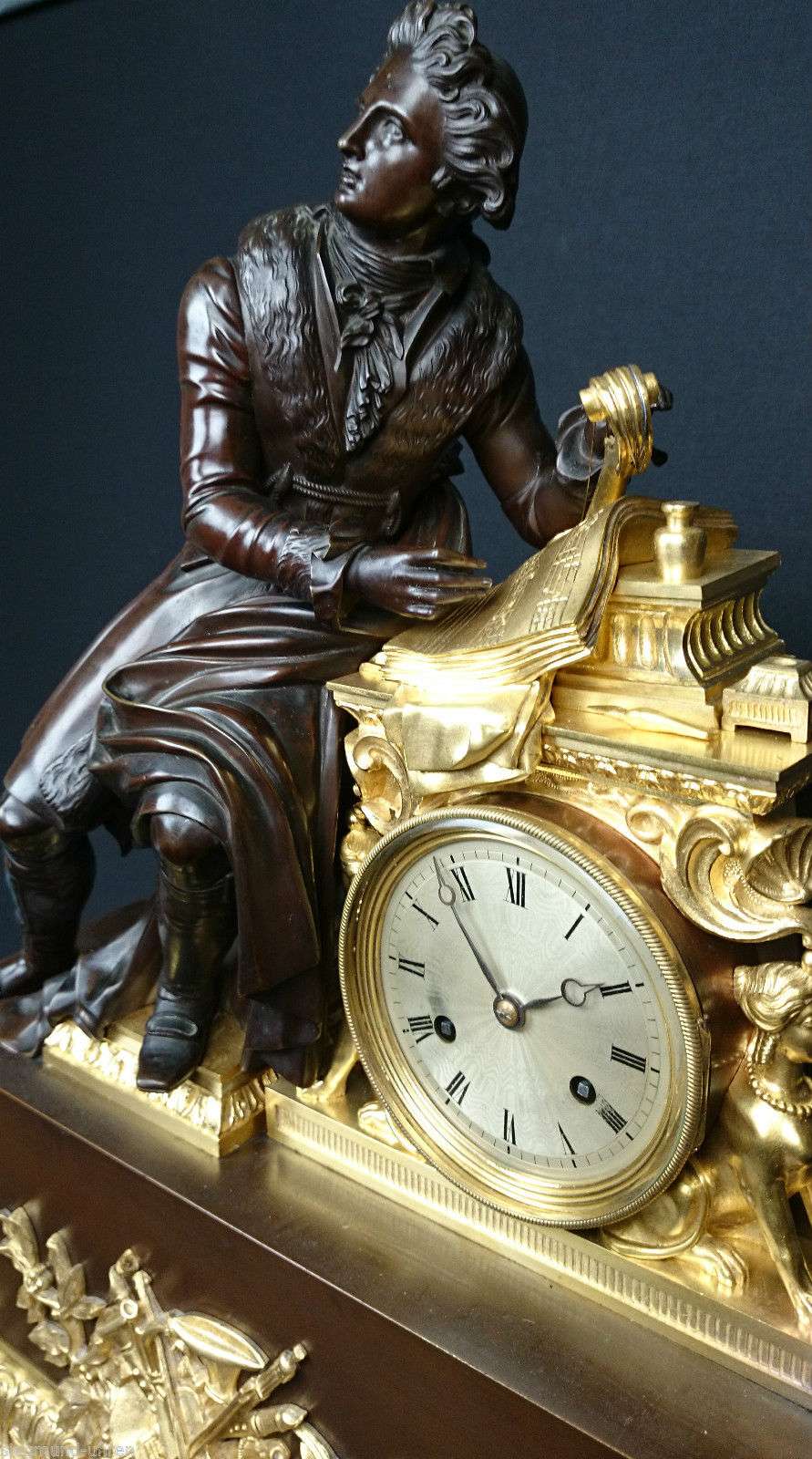 Gigantische feuervergoldete Pendule Kaminuhr Mozart um 1827 Honoré Pons ca.25kg – Pendule Morzart