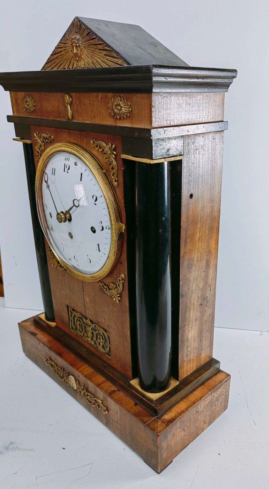 Klassizismus Pendule, Kaminuhr, Tischuhr Süddeutsch um 1820 4/4 Schlagwerk – Detail