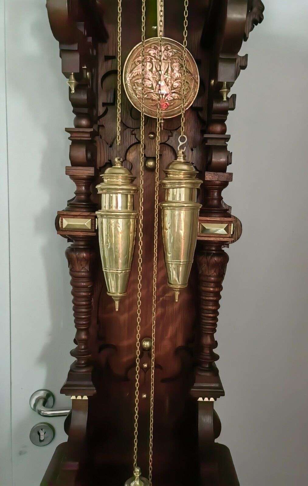 Historismus, Gründerzeit Prunk-Standuhr Freischwinger von L. Furtwängler um 1880 – Detail