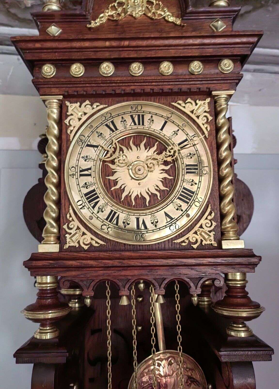 Historismus, Gründerzeit Prunk-Standuhr Freischwinger von L. Furtwängler um 1880 – Detail