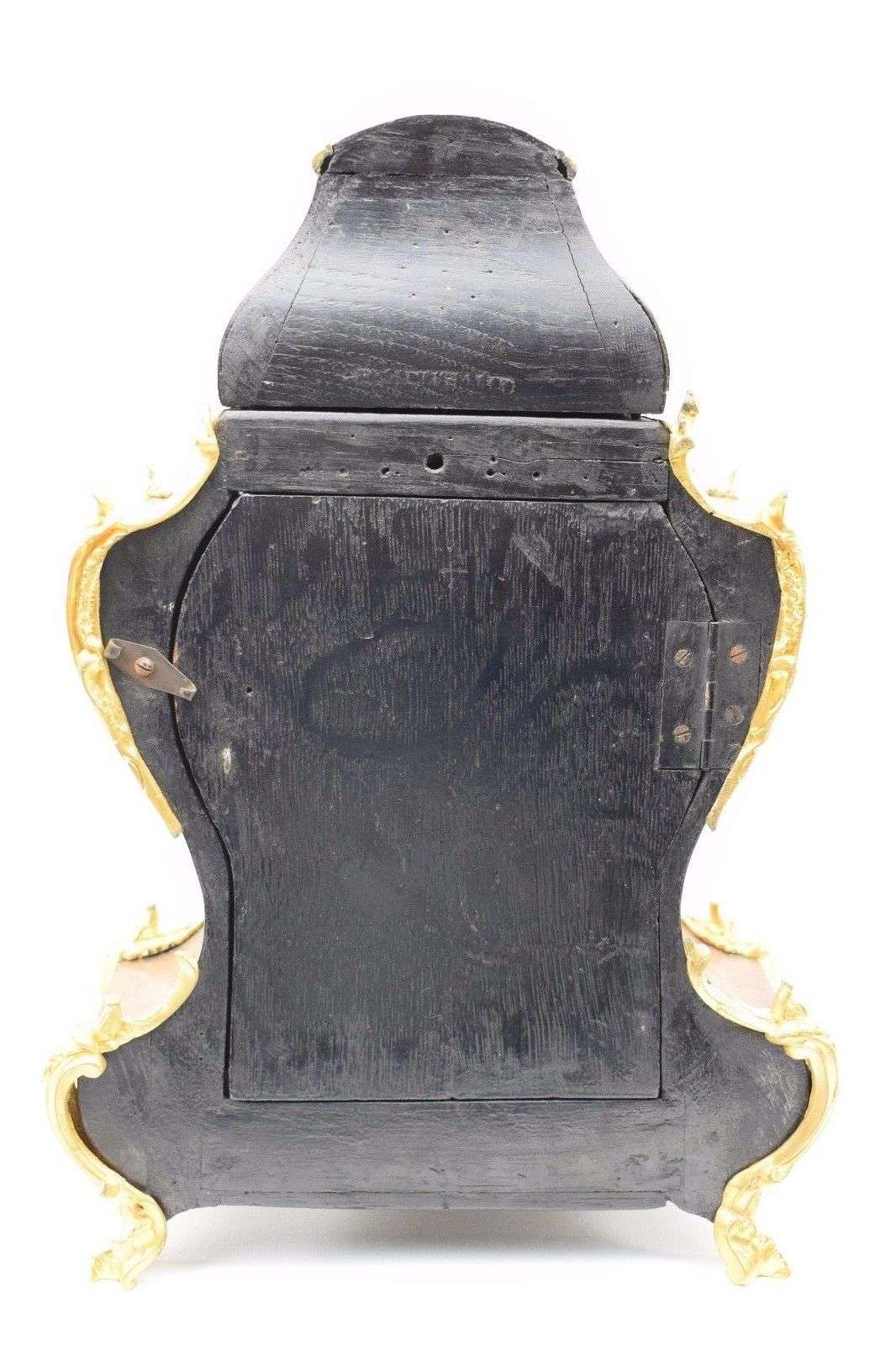 Museale Carteluhr Gehäuse von Balthazar Lieutaud Werk von Lallemant a Paris und Bronzen von Philippe Caffieri mit Scherenhemmung nach Lepaute um 1761 – Rückseite