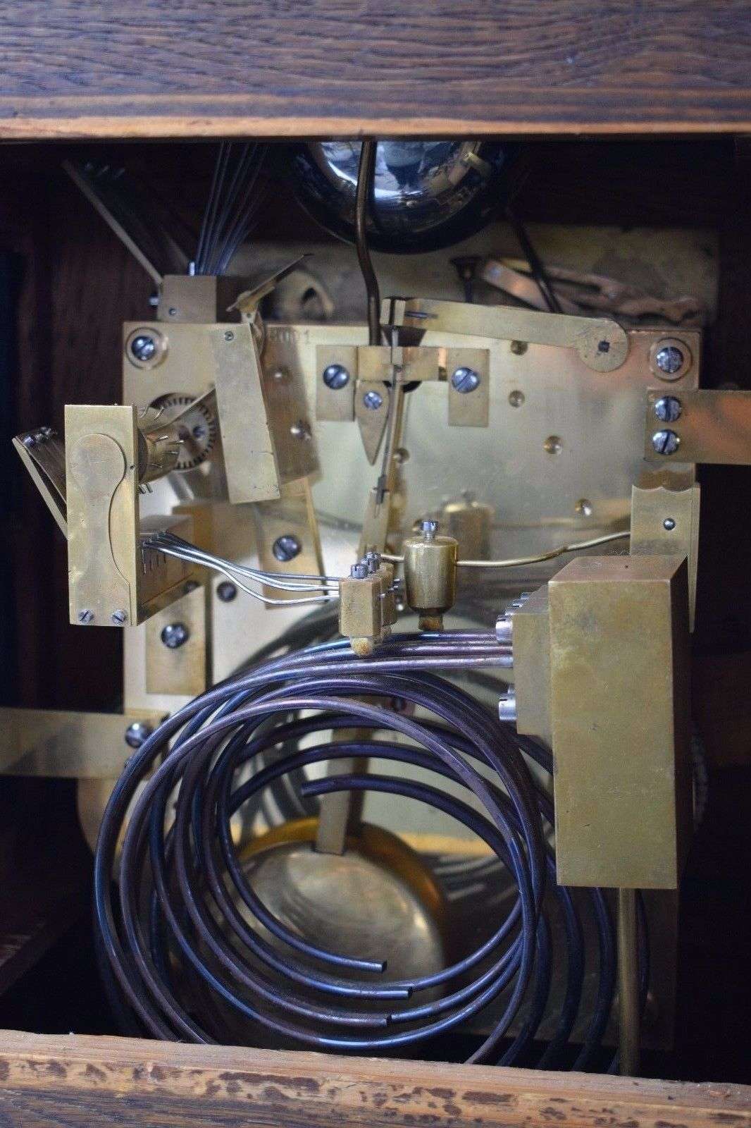 Tischuhr Clock Winterhalder & Hofmeier Westminster/Whittington Spielwerk mit 8 Glocken/4 Spiralgongs Kette Schnecke – Uhrwerk