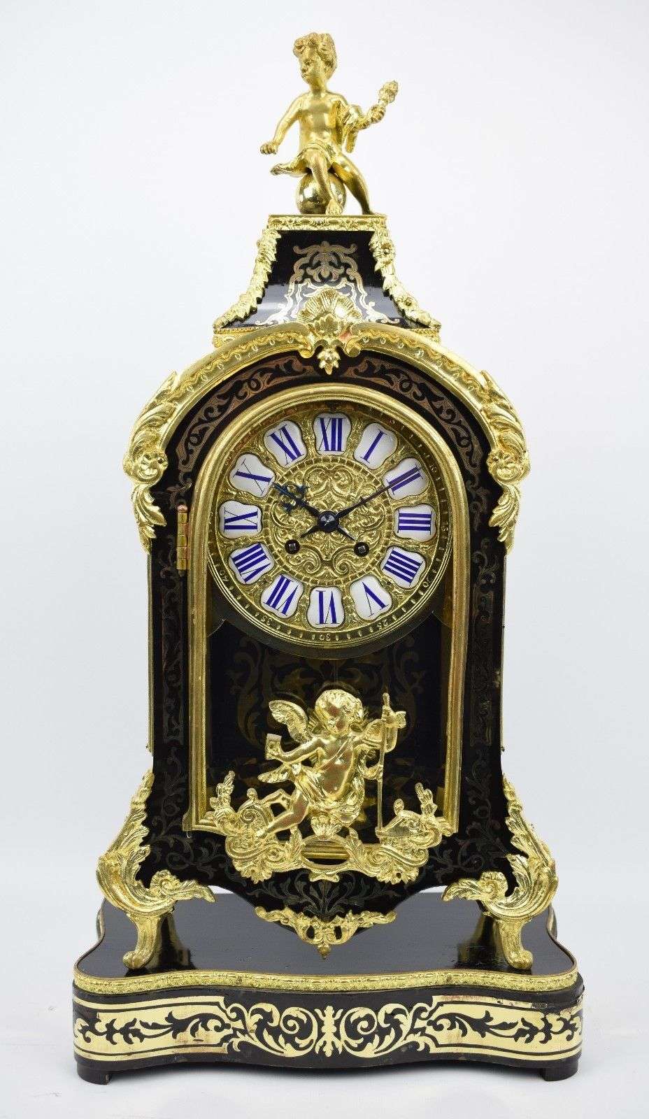 Boullependule mit Konsole im Stile des Regence mit vergoldeten Bronzen um 1880 Uhrwerk von Japy Frères – Vorderansicht