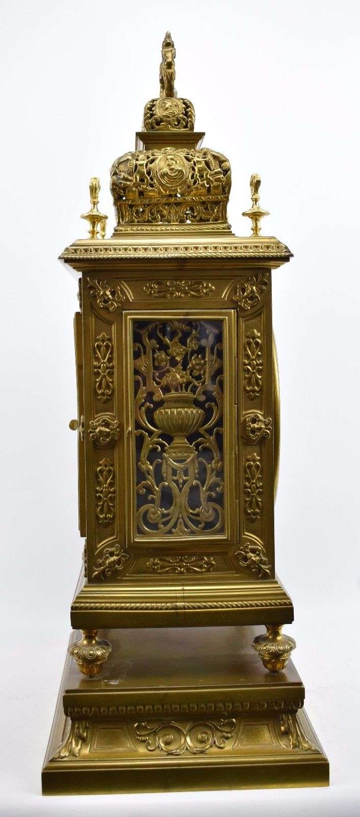 Seltene, schwere Bronze/Messing Pendule von Lerolle Paris um 1860 im Stile des Louis XIV. – Detail