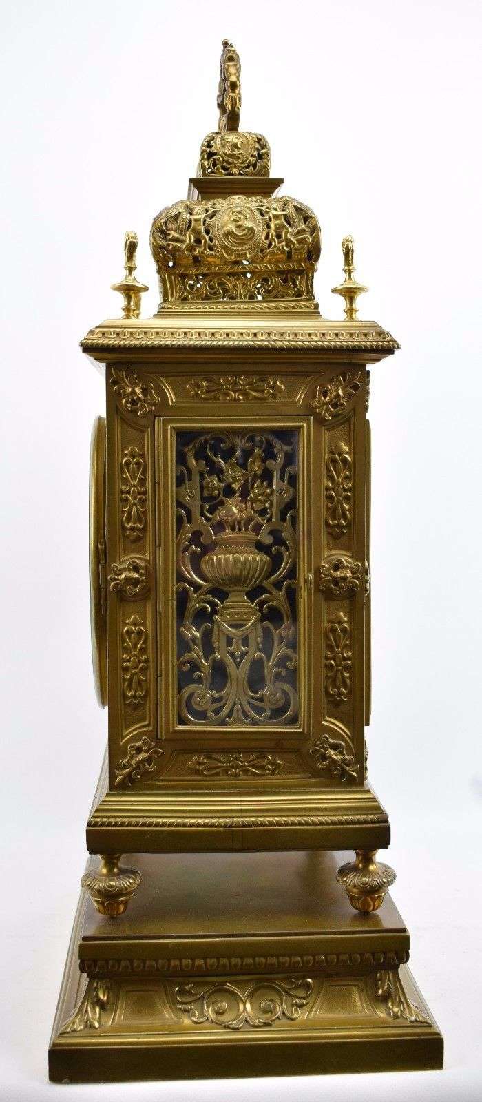 Seltene, schwere Bronze/Messing Pendule von Lerolle Paris um 1860 im Stile des Louis XIV. – Detail