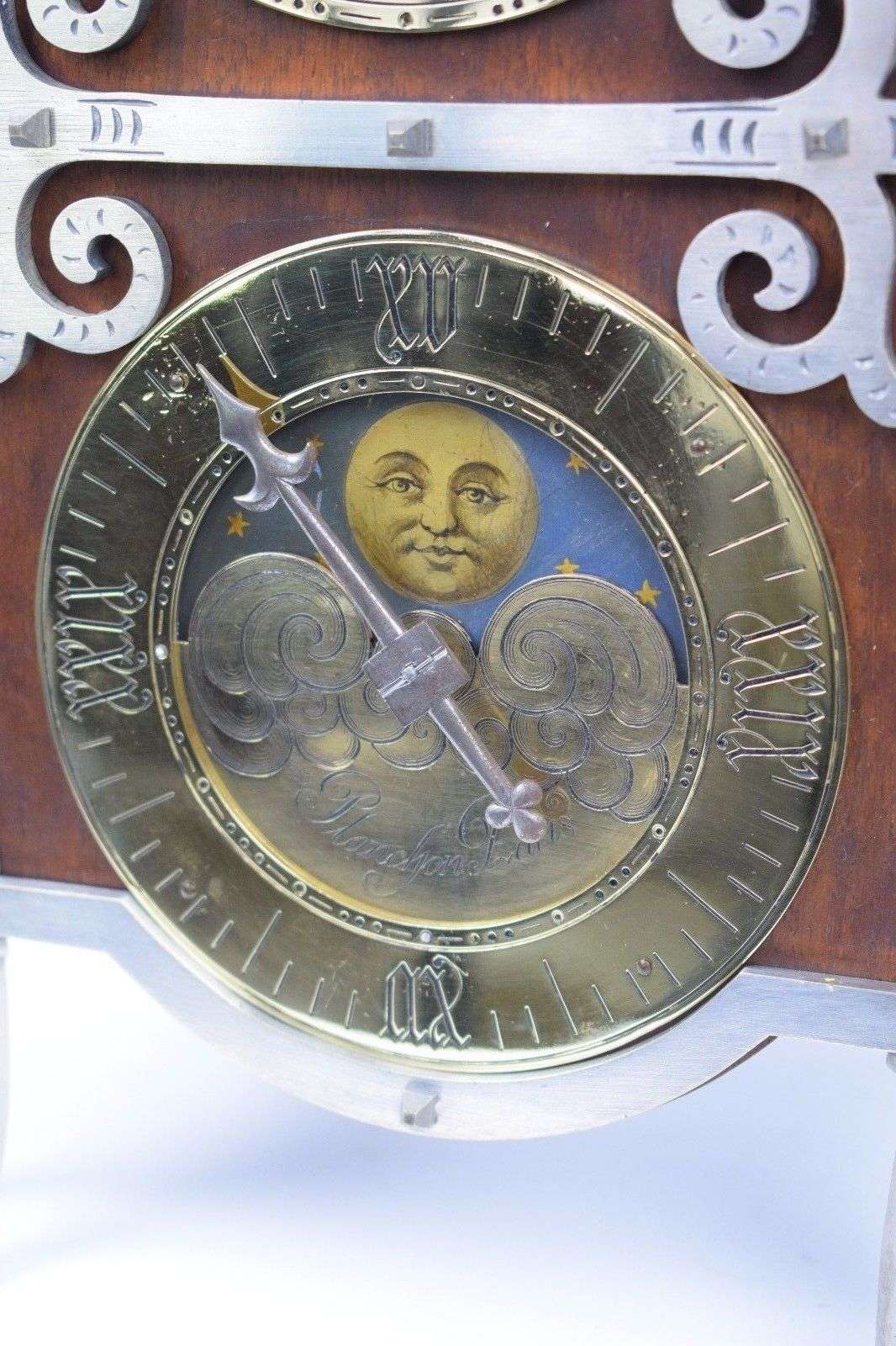 Große Türmchenuhr mit Mondphase Planchon Paris um 1890 – Detail