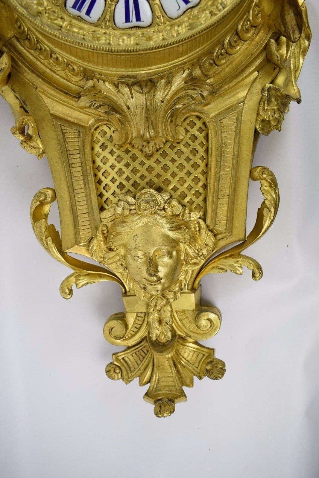 Gigantische Bronze Carteluhr Pendule Wanduhr Paris um 1877 91cm – Detail