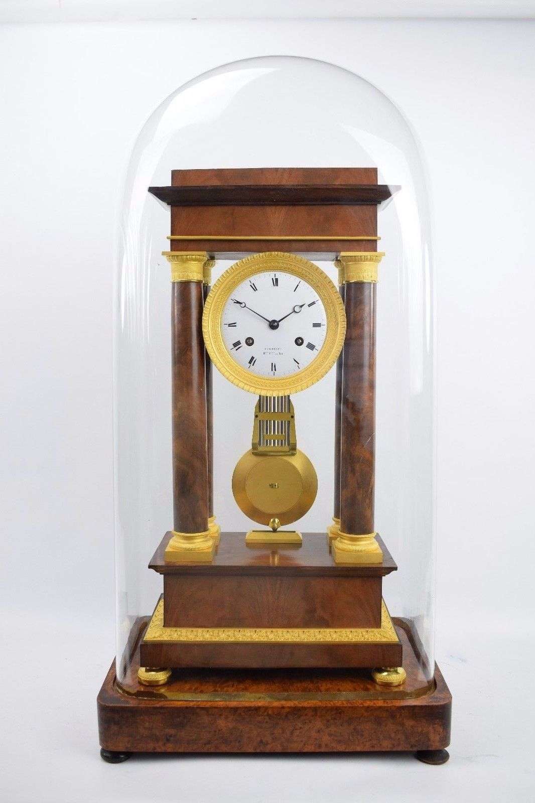 Sehr seltene Portaluhr Regulateur von Louis Perrelet Hger du Roi um 1823 – Vorderansicht