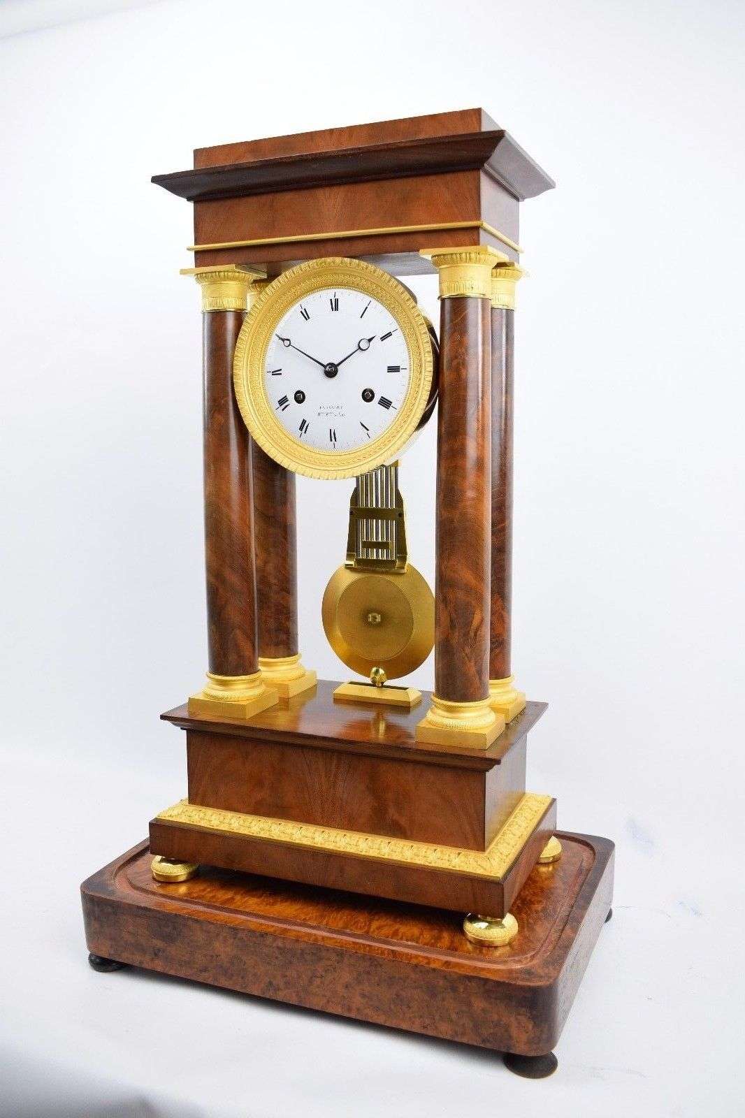 Sehr seltene Portaluhr Regulateur von Louis Perrelet Hger du Roi um 1823 – Detail