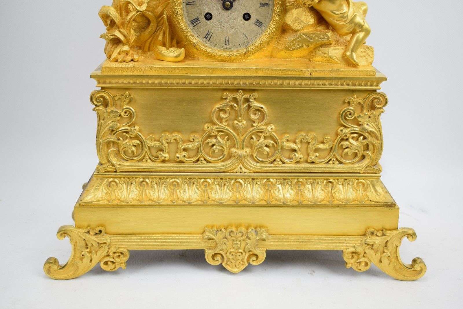 Feine Ch.X Pendule Kaminuhr feuervergoldete Bronze Paris um 1828 Gay a Paris – Detail