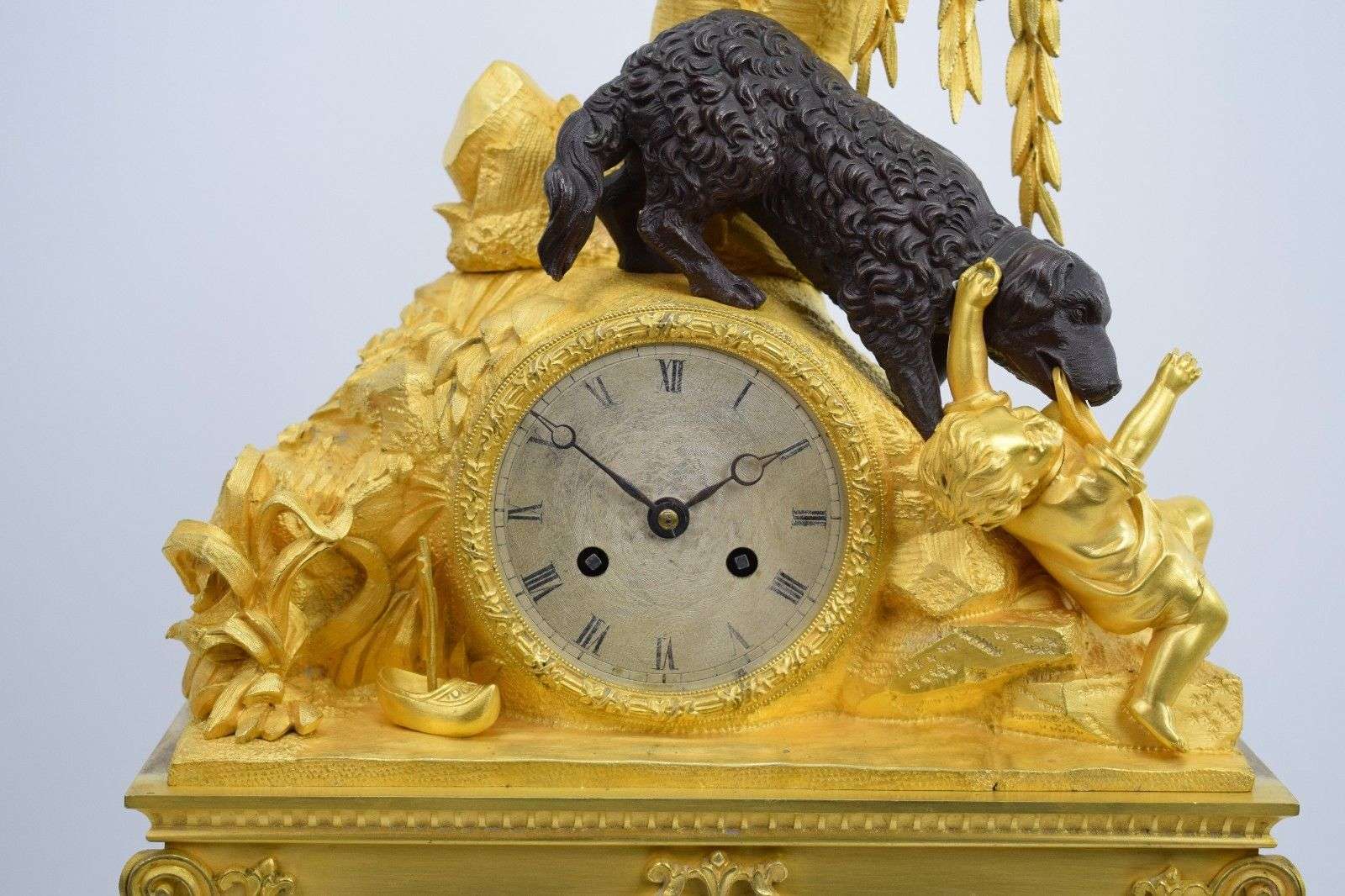 Feine Ch.X Pendule Kaminuhr feuervergoldete Bronze Paris um 1828 Gay a Paris – Detail