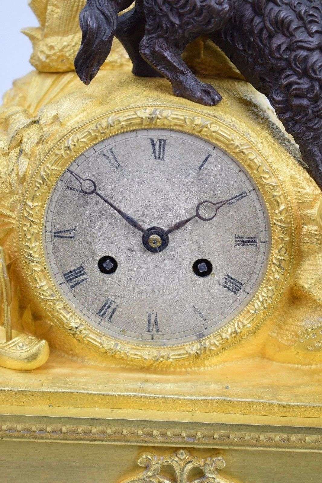 Feine Ch.X Pendule Kaminuhr feuervergoldete Bronze Paris um 1828 Gay a Paris – Detail