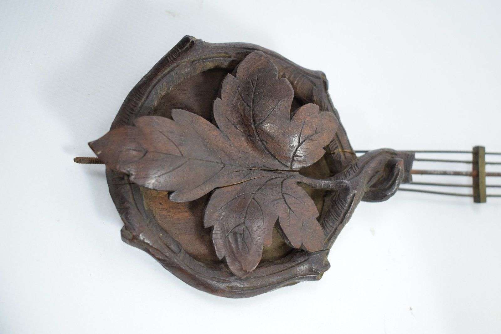 Seltene hochwertige Kuckucksuhr Cuckoo clock Beha? 3xSchnecke Fusee um 1880 – Detail