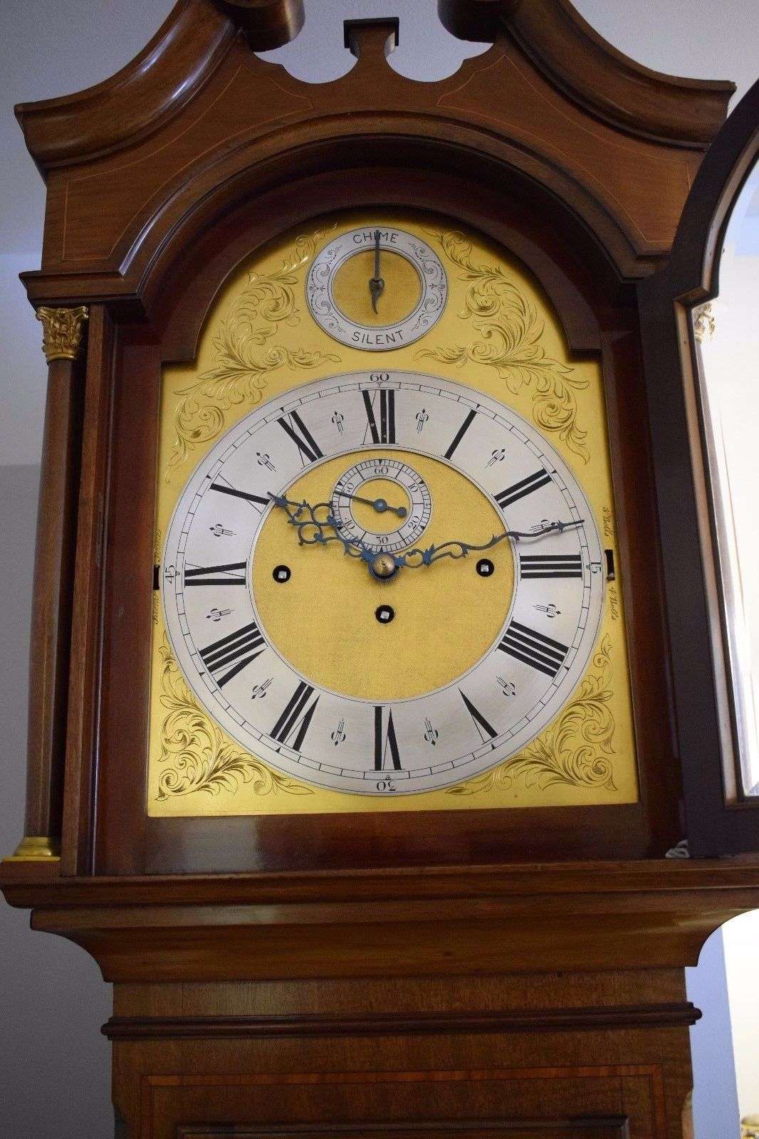 Imposante englische Standuhr mit Tubular Gong 2 Melodien auf 9 Röhrenglocken um 1890 – Detail