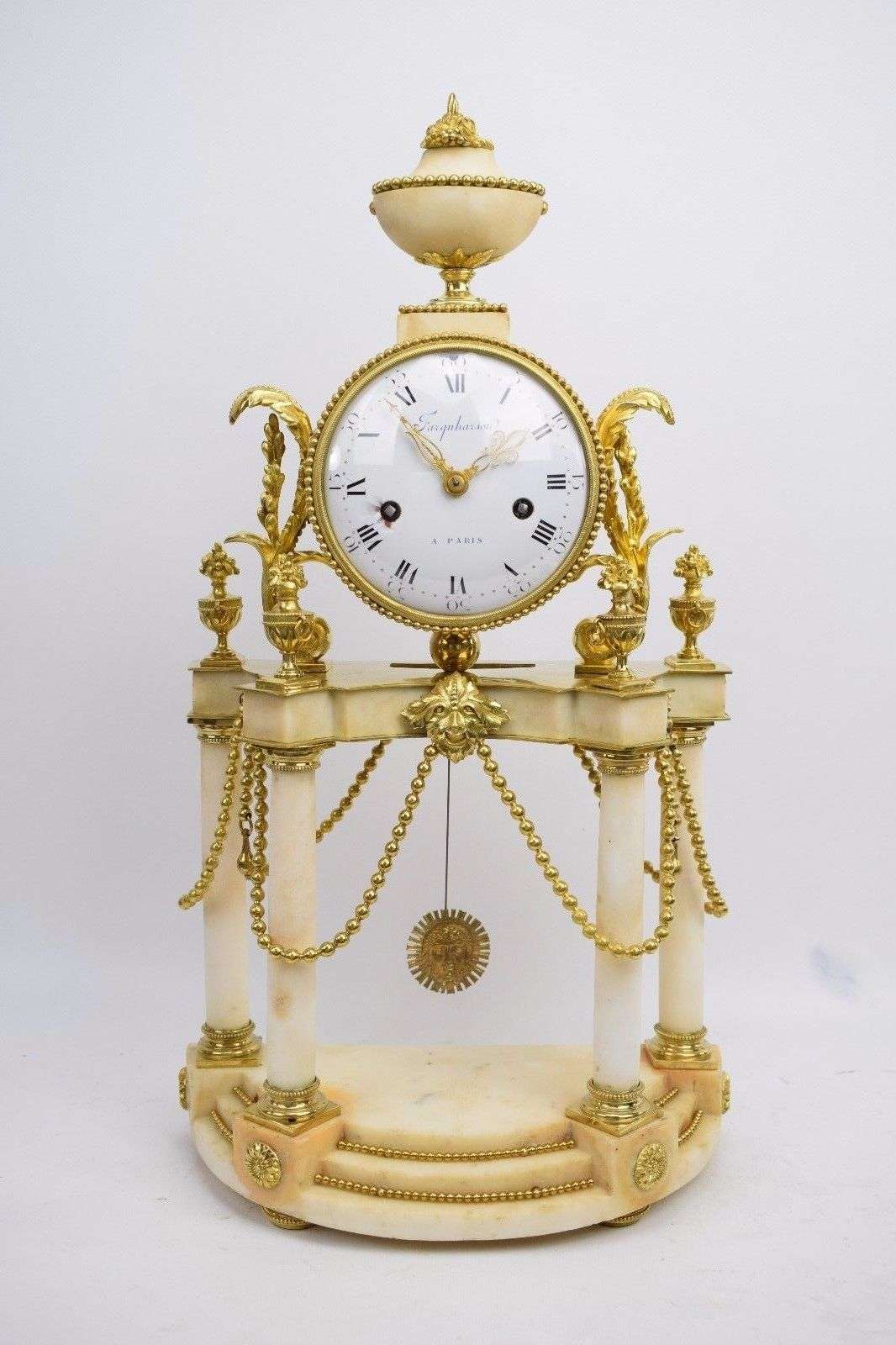 Portaluhr Pendule Kaminuhr Carrara Marmor, Farquharson Louis XVI 1775 – Detail