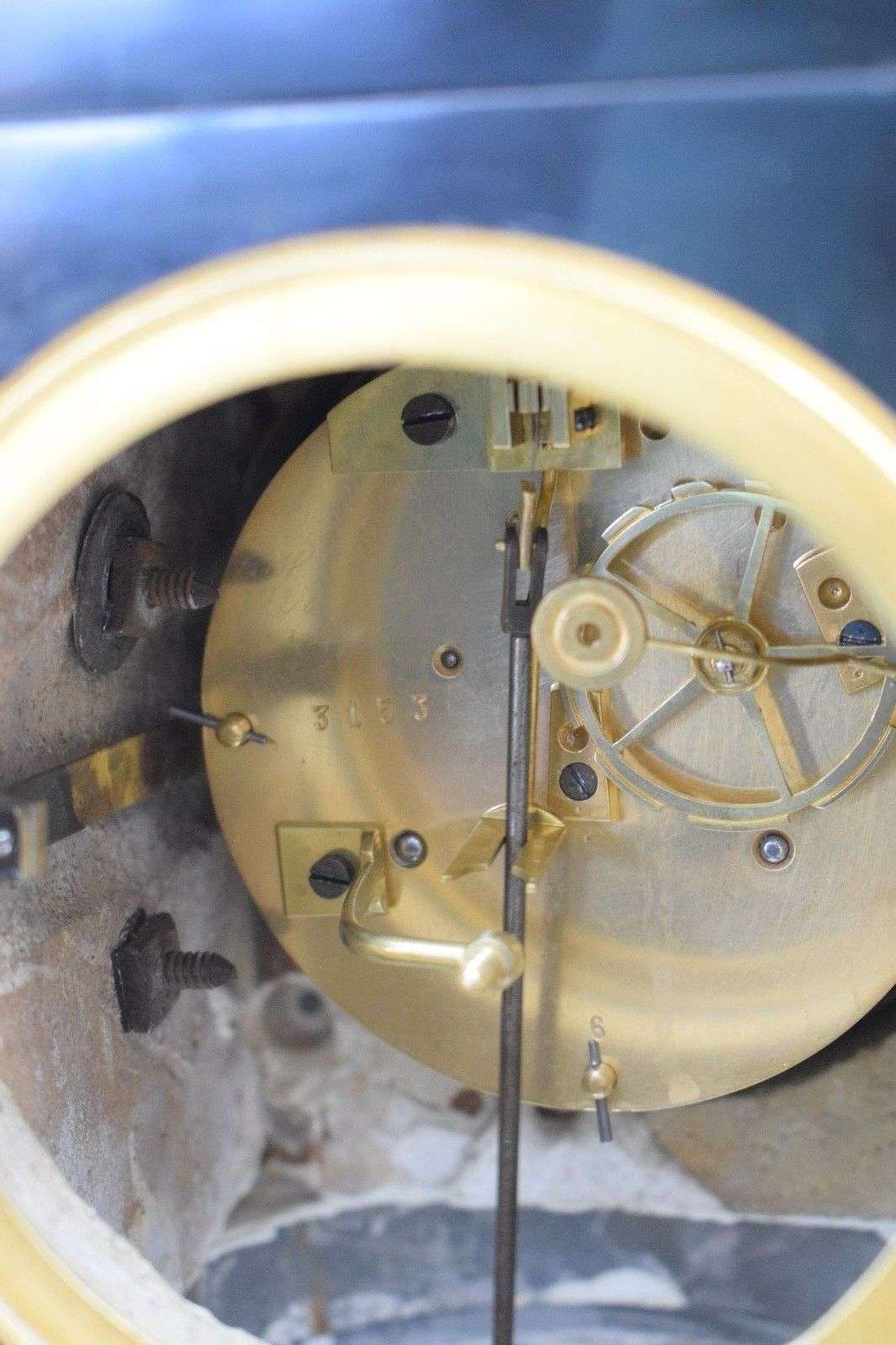 Imposante Pendule Kaminuhr Garnitur Virgilio Maroni Marmor um 1870 A.Carrier – Detail